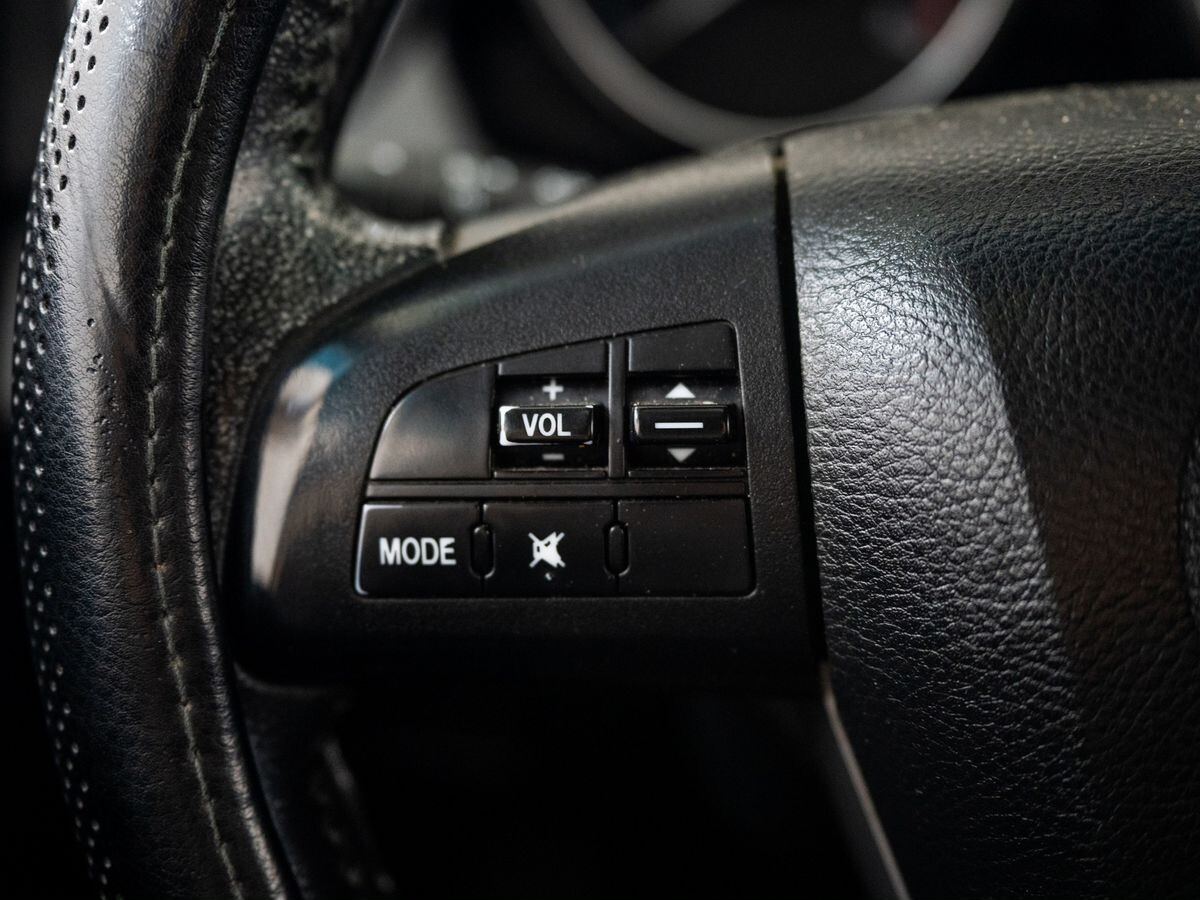 Mazda Mazda3 2011 - фото автомобиля