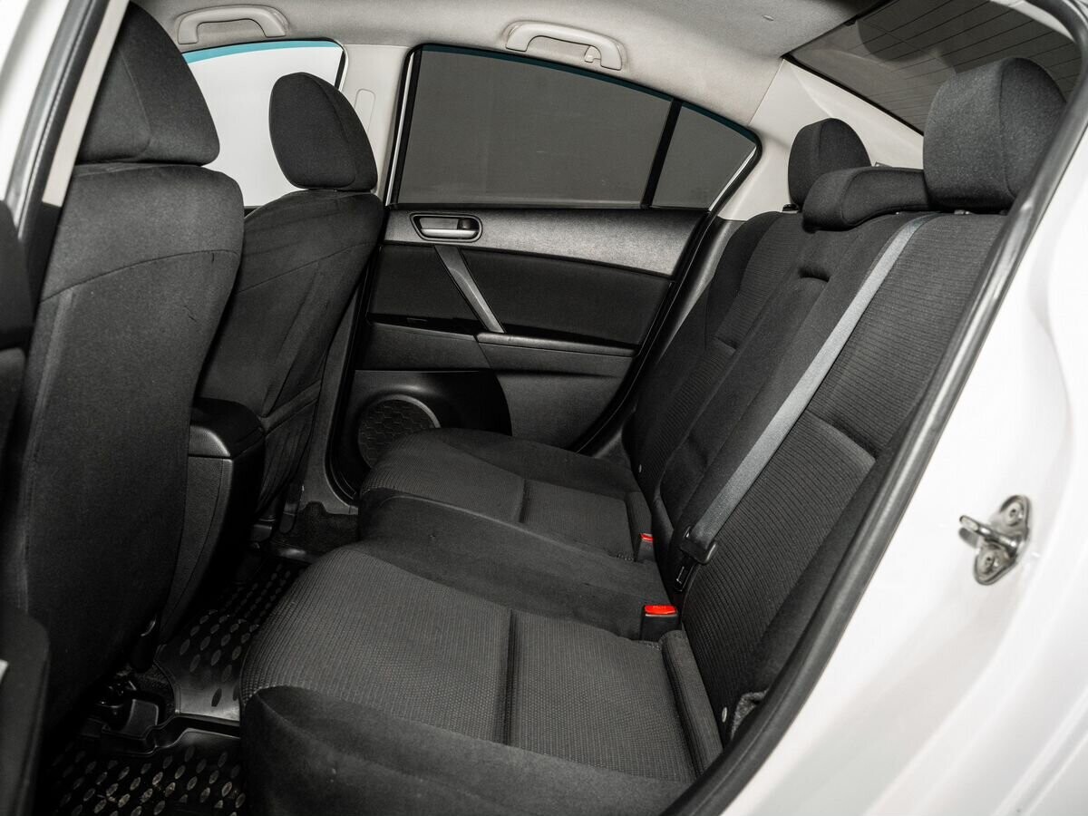 Mazda Mazda3 2011 - фото автомобиля