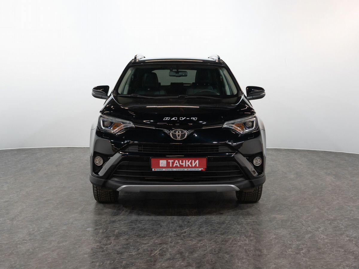 Toyota RAV4 2018 - фото автомобиля