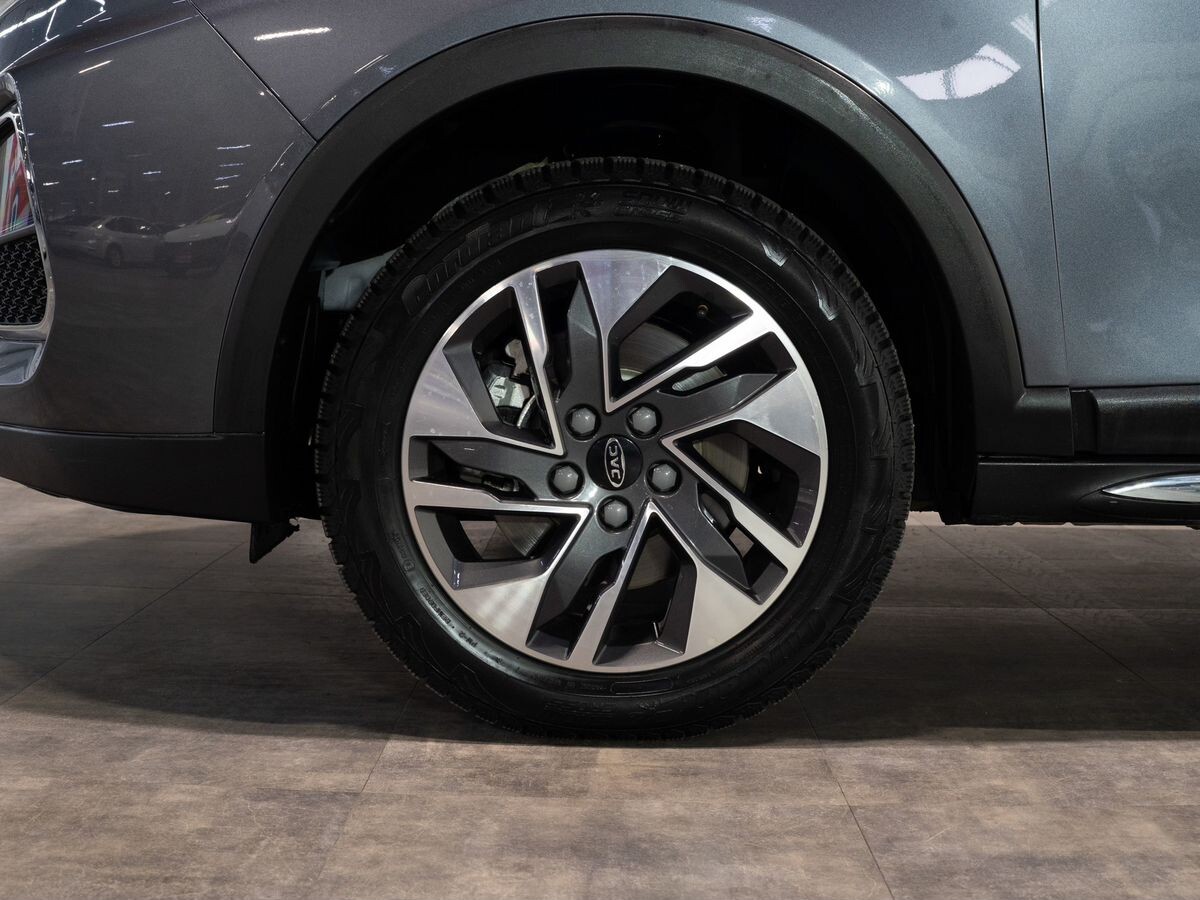 JAC JS3 2024 - фото автомобиля