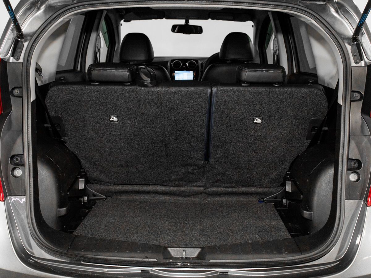 Nissan Note 2012 - фото автомобиля