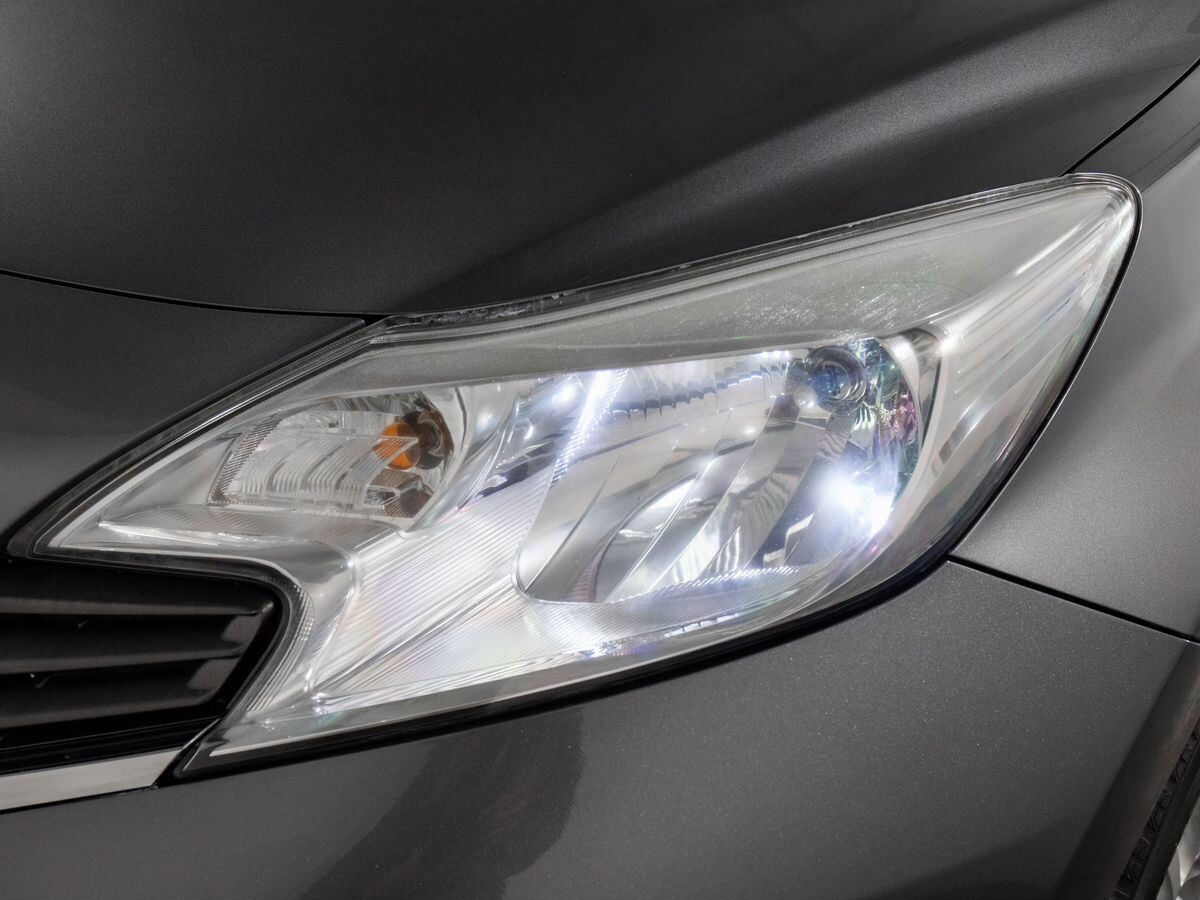 Nissan Note 2012 - фото автомобиля