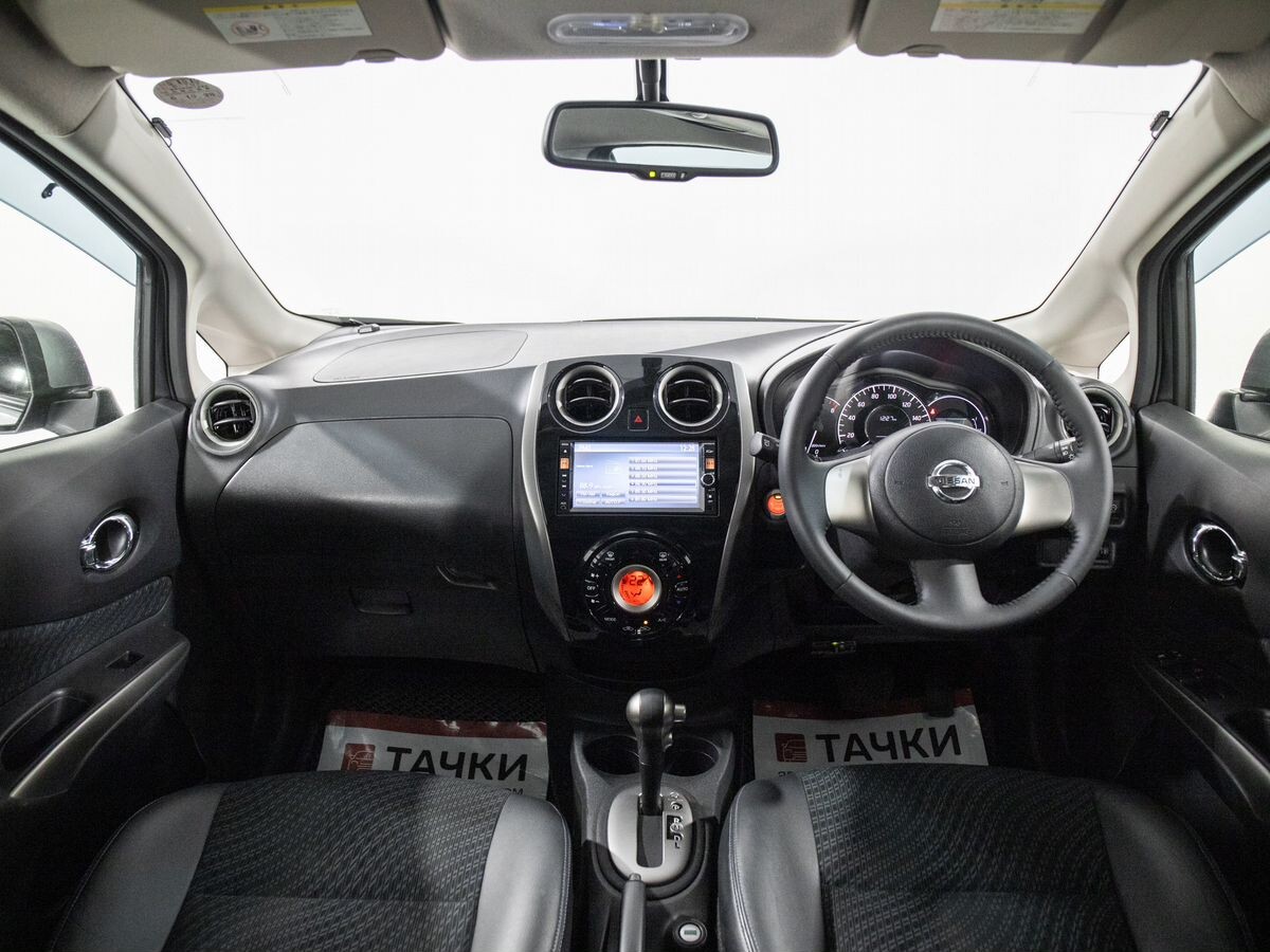Nissan Note 2012 - фото автомобиля