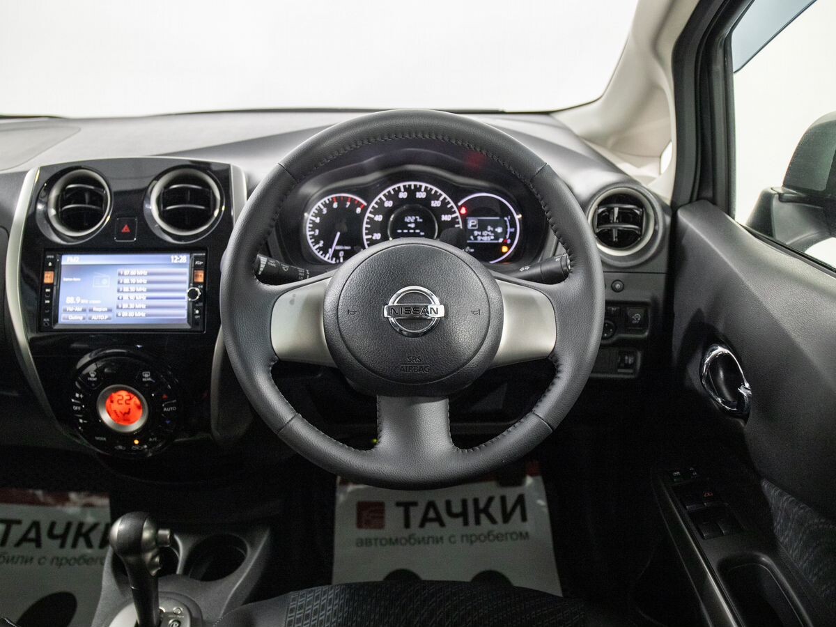 Nissan Note 2012 - фото автомобиля