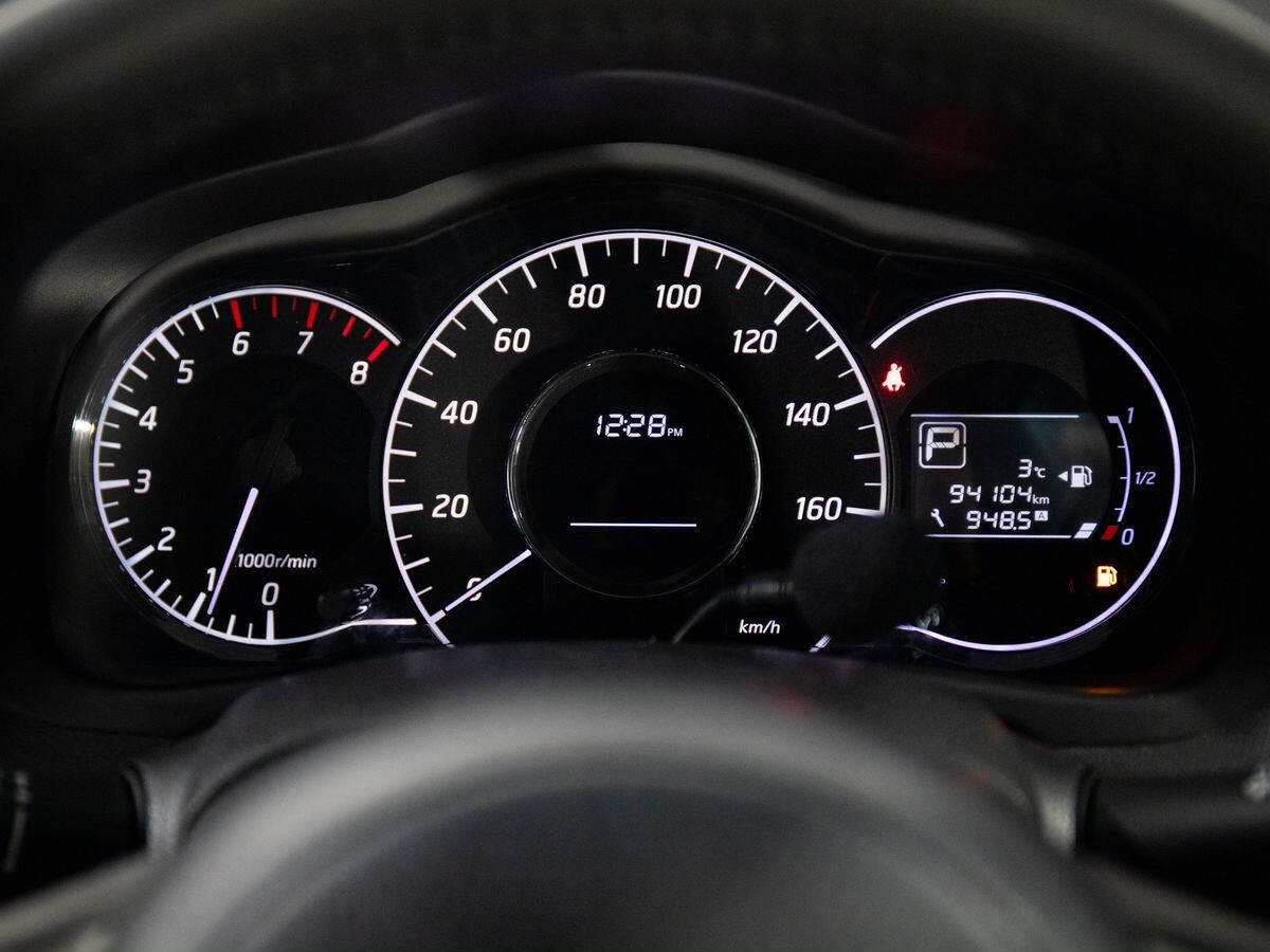 Nissan Note 2012 - фото автомобиля