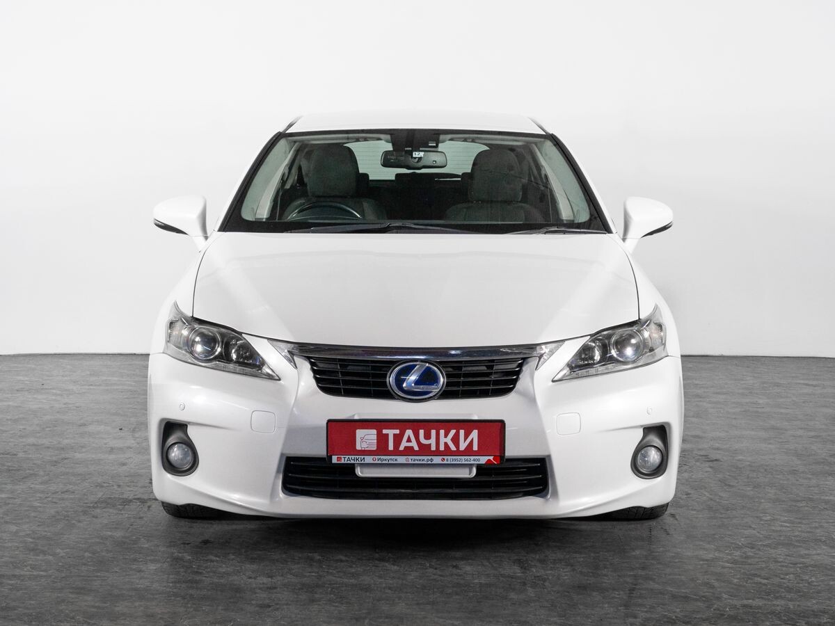 Lexus CT200h 2011 - фото автомобиля