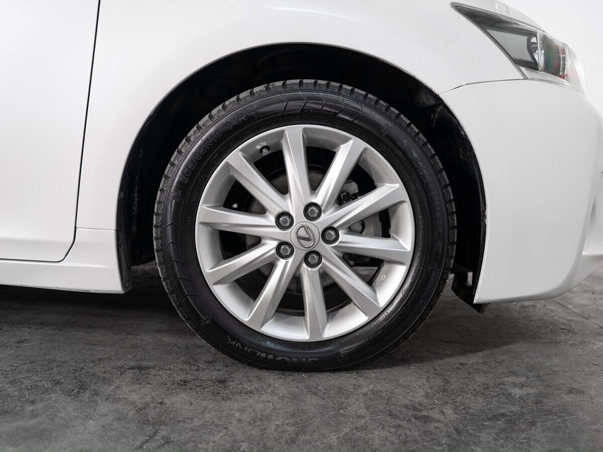 Lexus CT200h 2011 - фото автомобиля