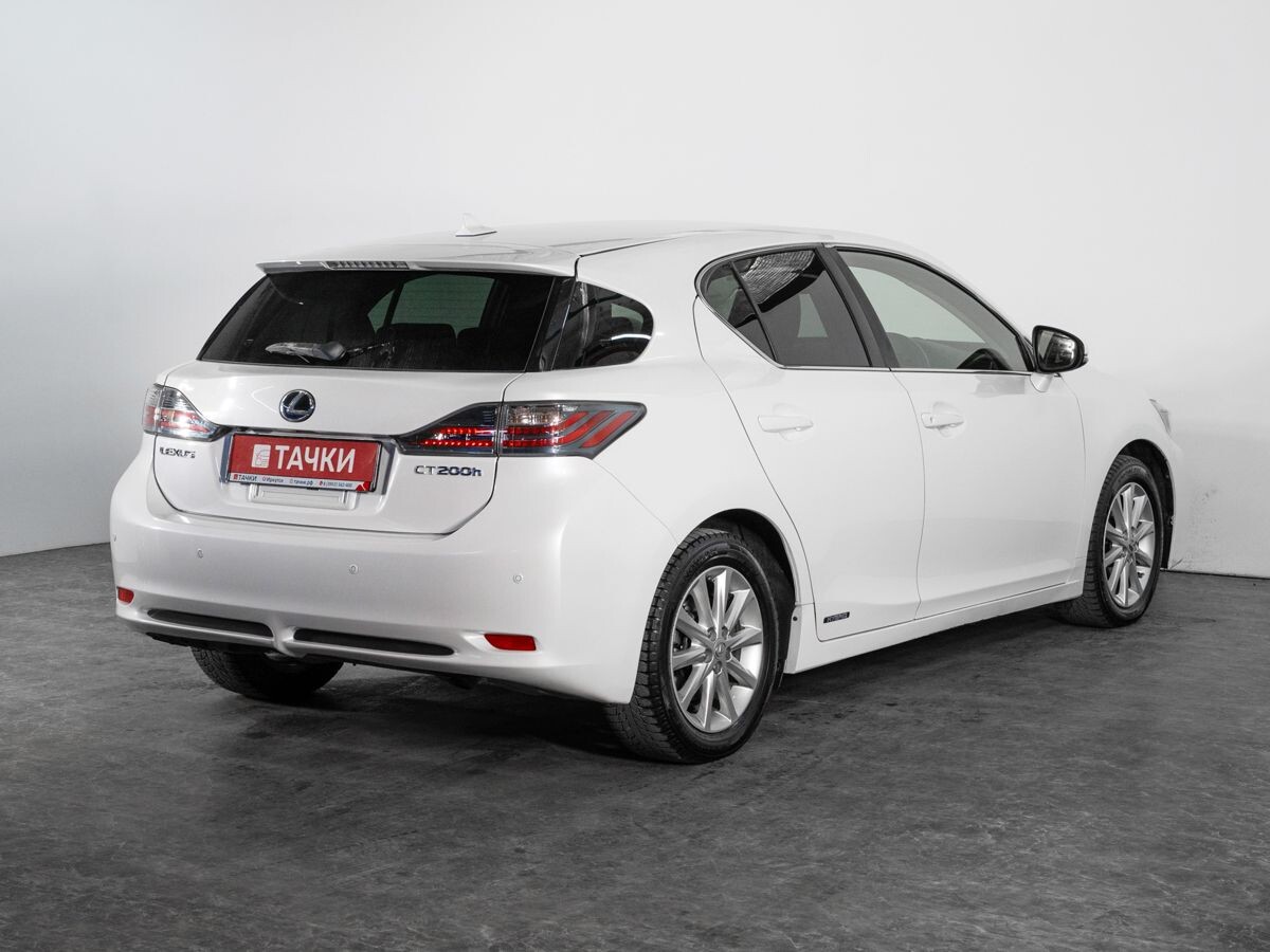 Lexus CT200h 2011 - фото автомобиля