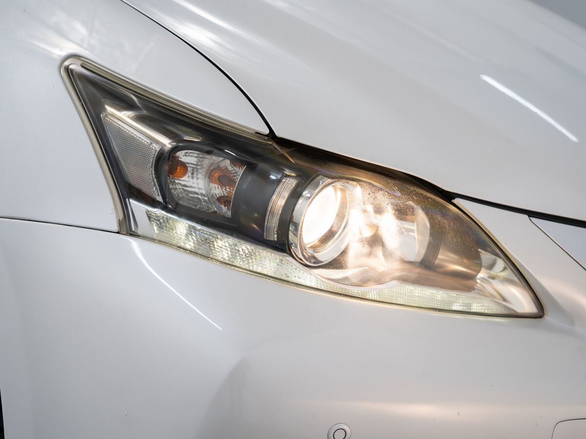 Lexus CT200h 2011 - фото автомобиля