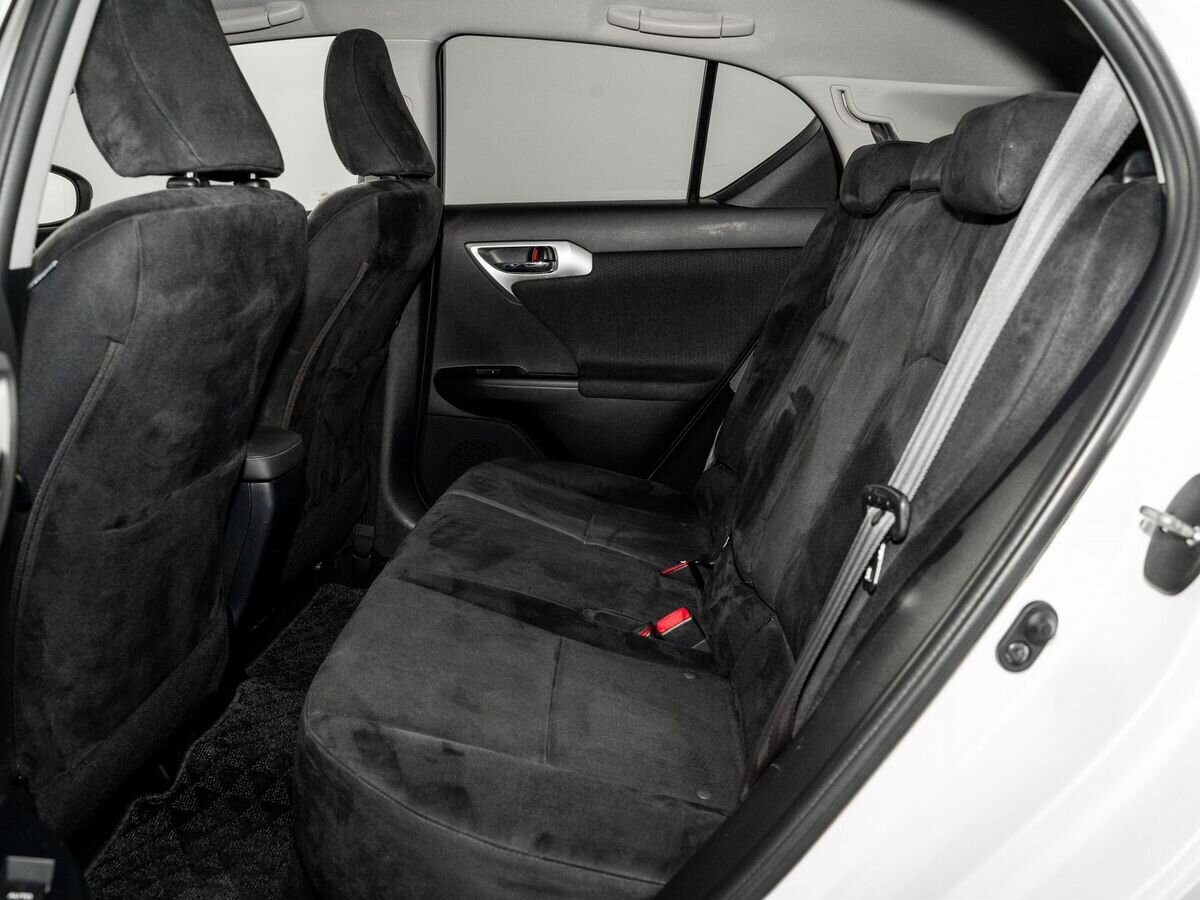 Lexus CT200h 2011 - фото автомобиля