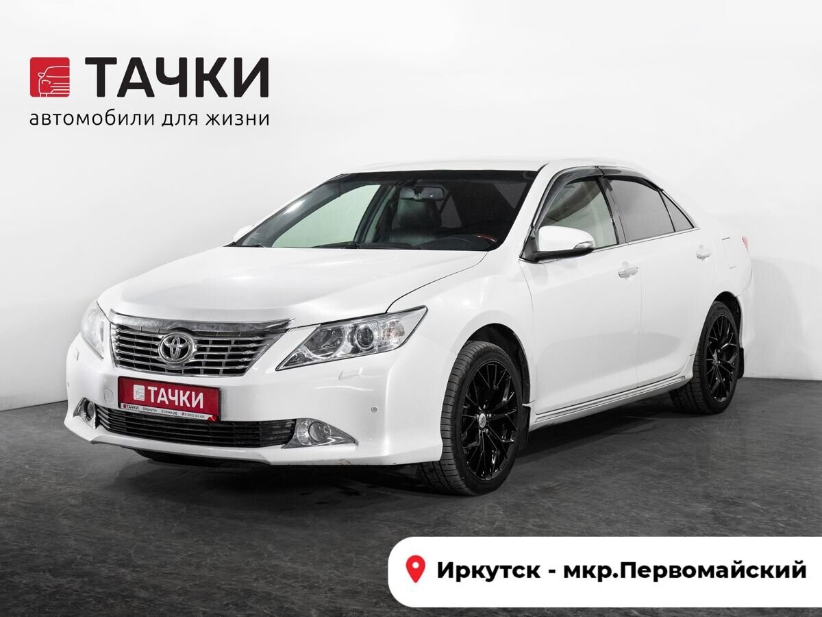 Toyota Camry 2012 - фото автомобиля