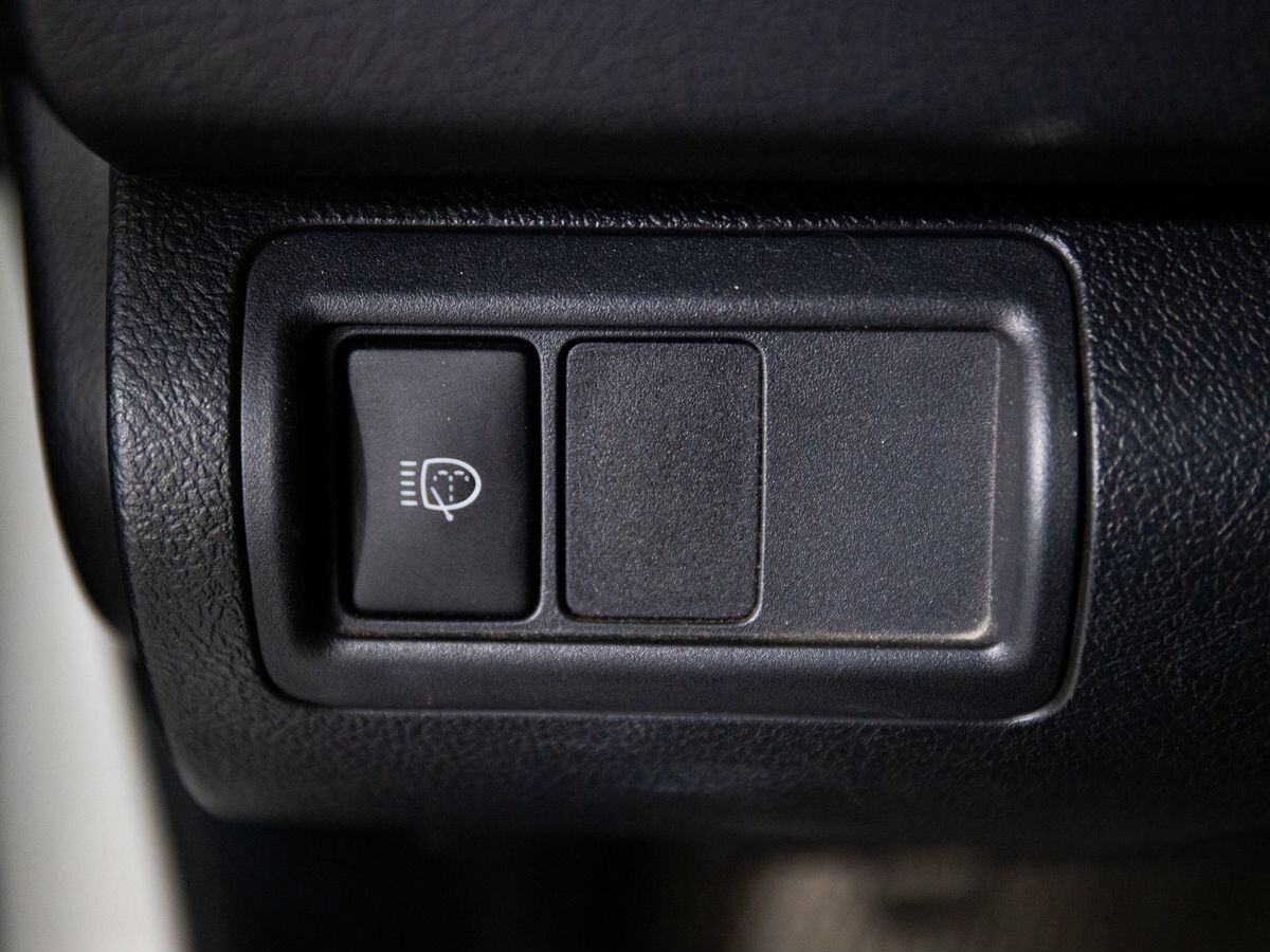 Toyota Camry 2012 - фото автомобиля