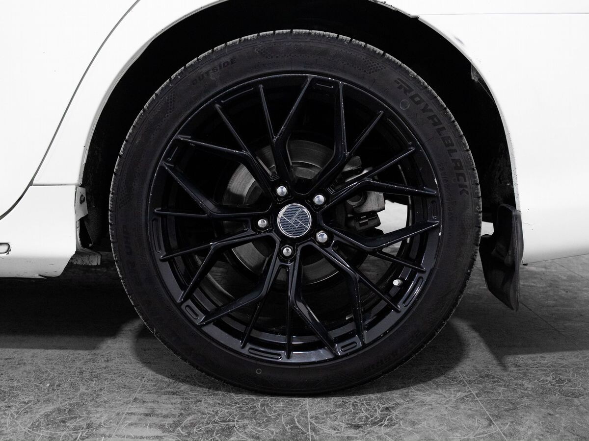 Toyota Camry 2012 - фото автомобиля