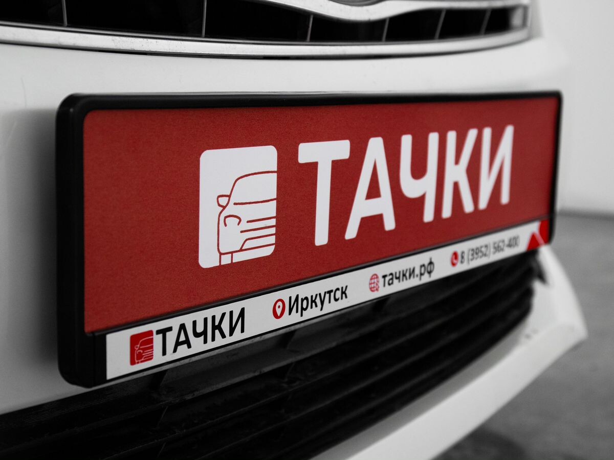 Toyota Camry 2012 - фото автомобиля