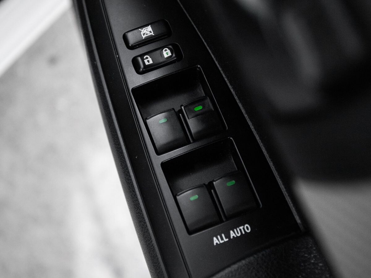 Toyota Corolla Axio 2014 - фото автомобиля