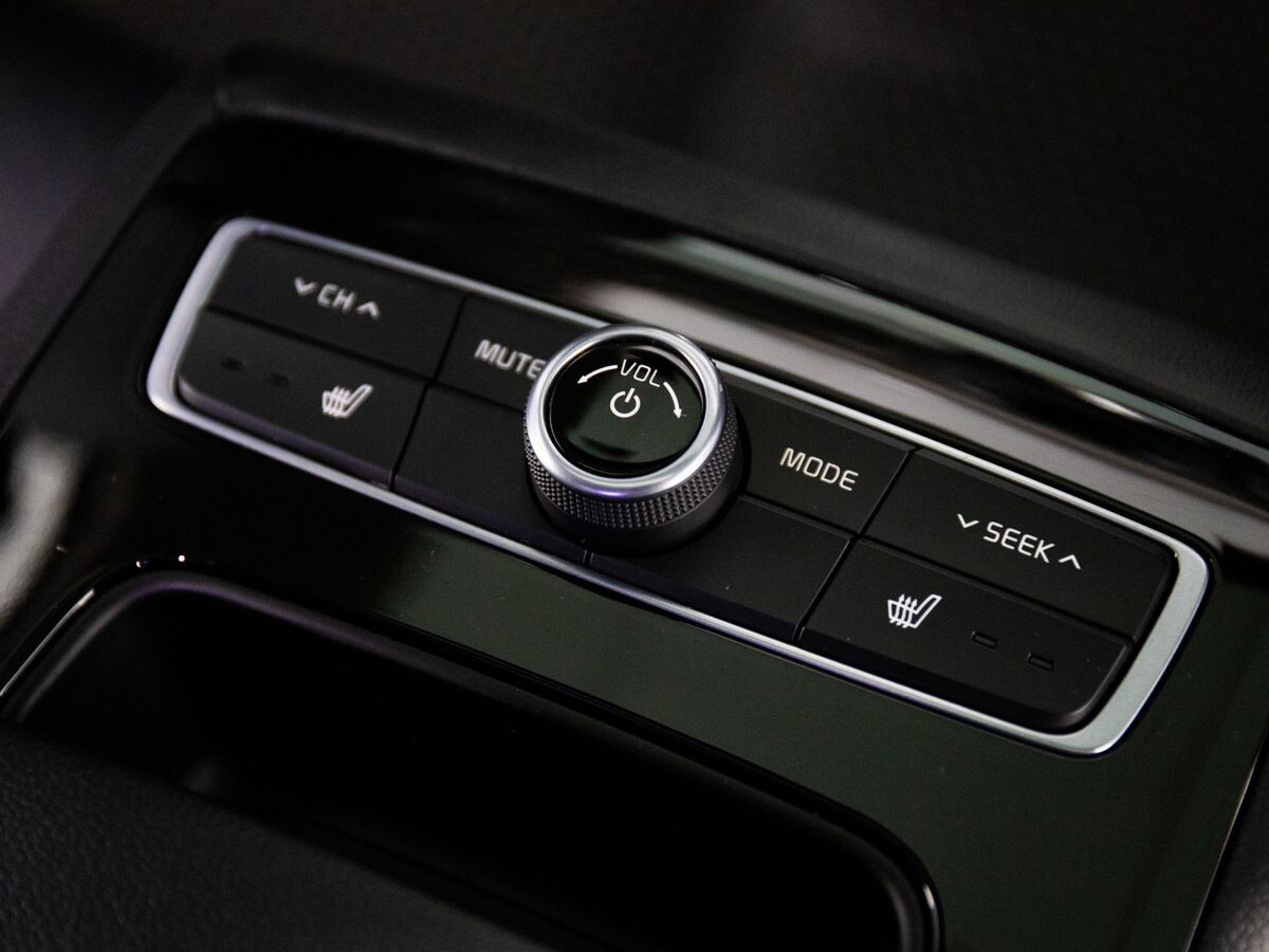 Kia K5 2020 - фото автомобиля