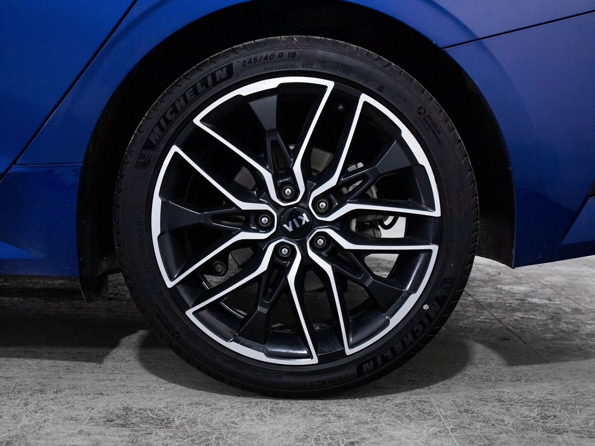 Kia K5 2020 - фото автомобиля