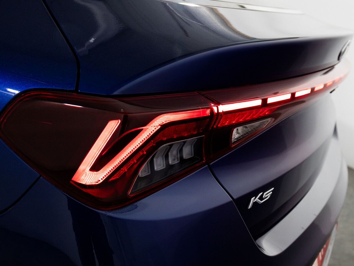 Kia K5 2020 - фото автомобиля