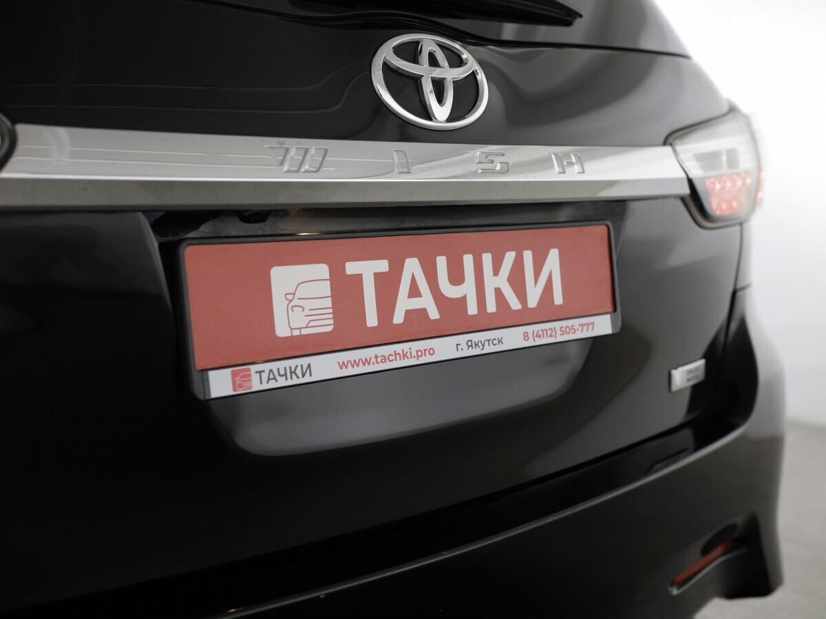Toyota Wish 2014 - фото автомобиля