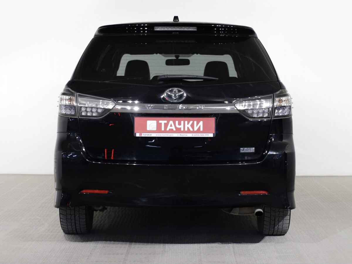 Toyota Wish 2014 - фото автомобиля
