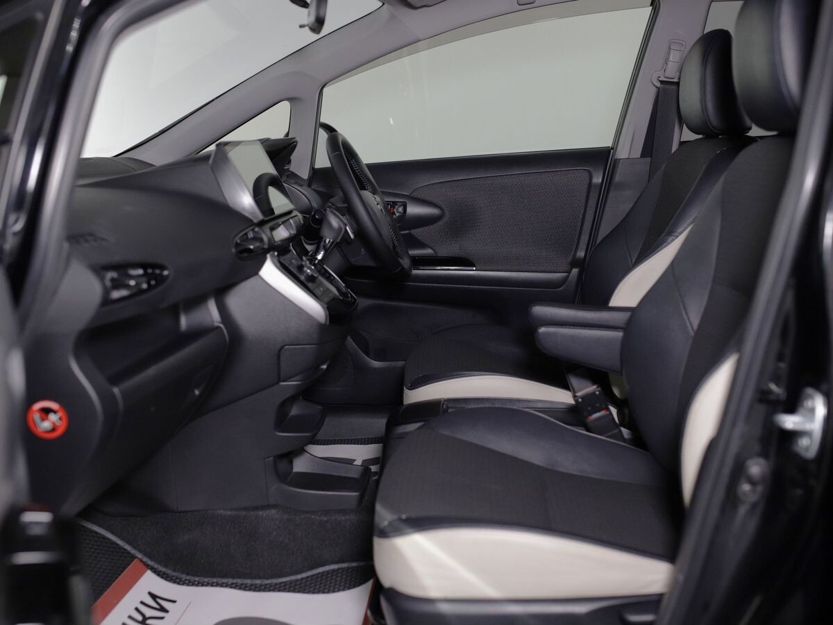 Toyota Wish 2014 - фото автомобиля