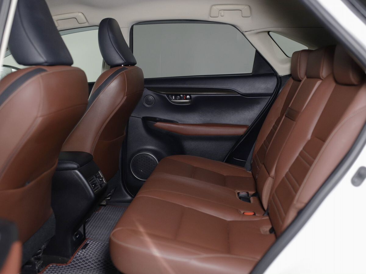 Lexus NX200t 2015 - фото автомобиля