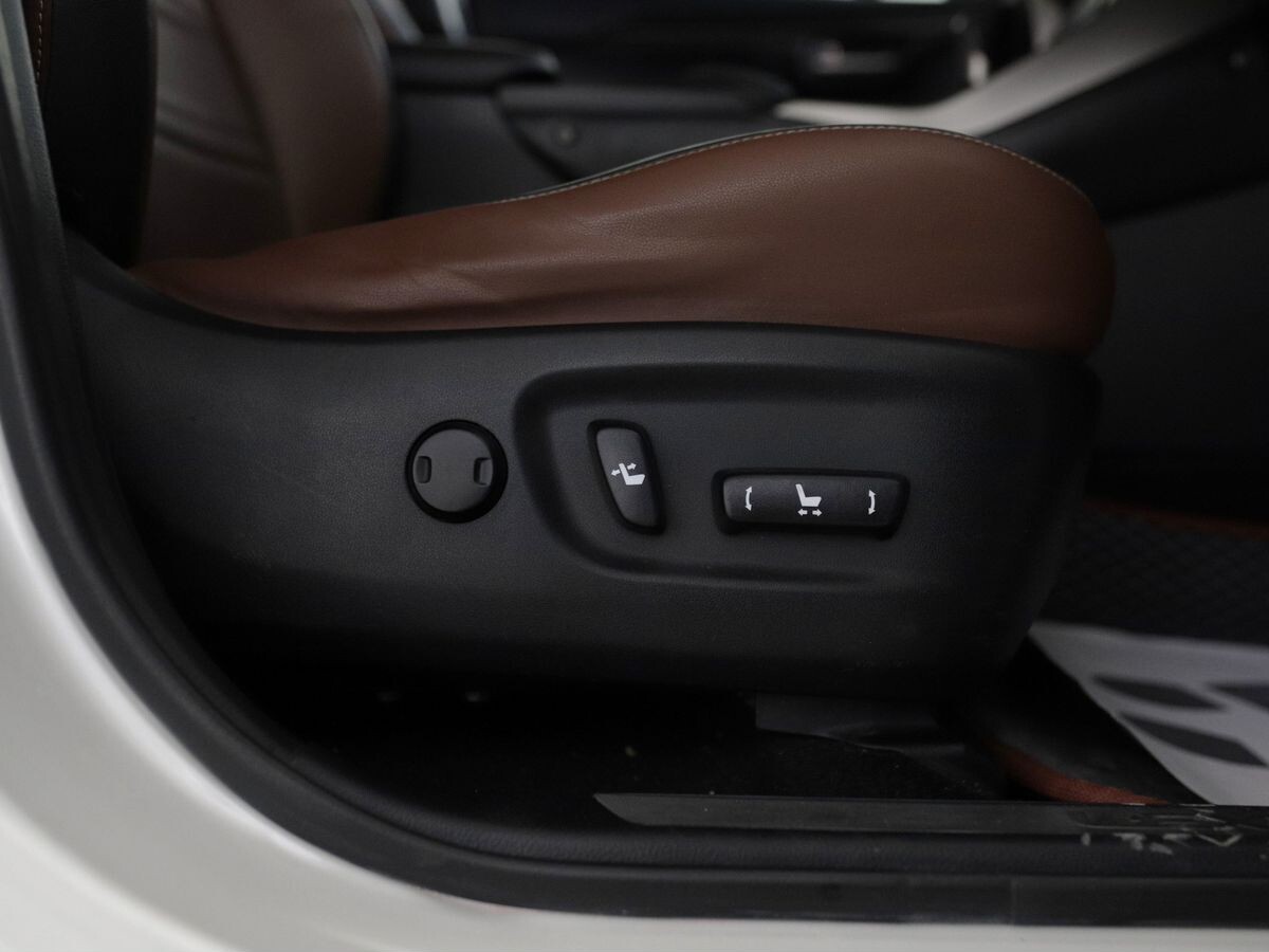 Lexus NX200t 2015 - фото автомобиля