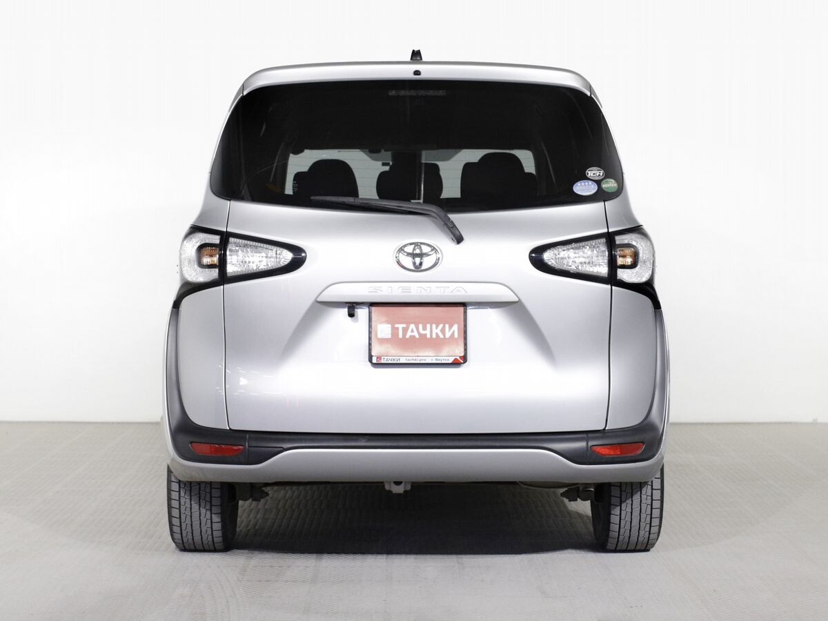 Toyota Sienta 2016 - фото автомобиля