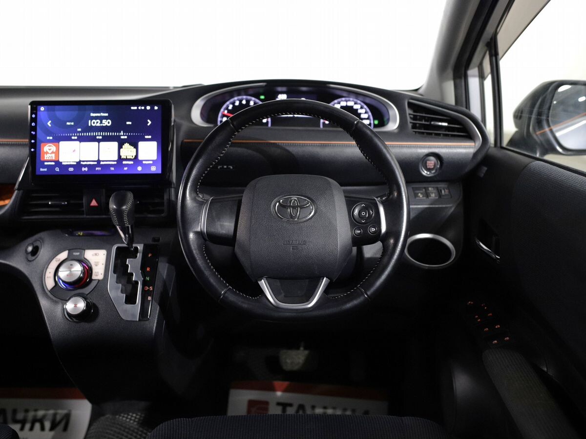 Toyota Sienta 2016 - фото автомобиля