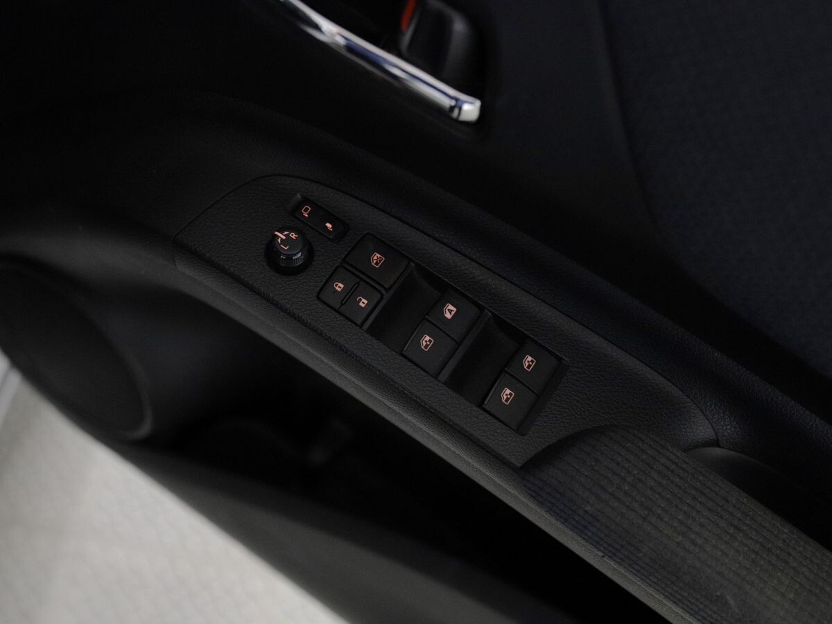 Toyota Sienta 2016 - фото автомобиля