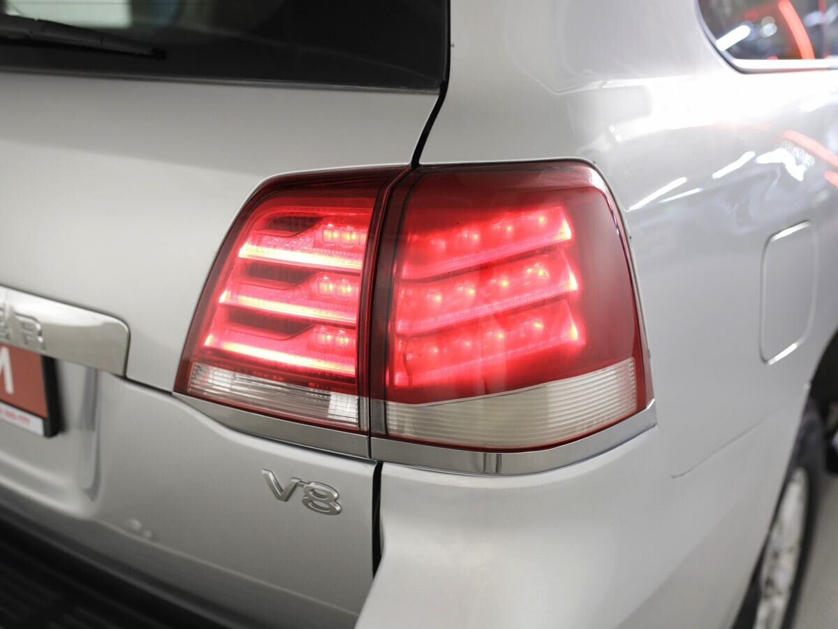 Toyota Land Cruiser 2007 - фото автомобиля