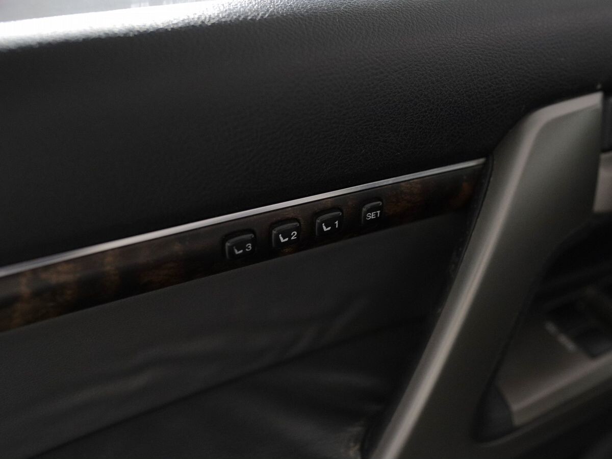 Toyota Land Cruiser 2007 - фото автомобиля