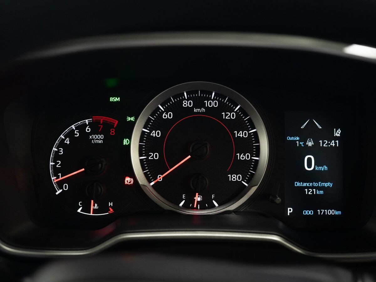 Toyota Corolla Cross 2021 - фото автомобиля