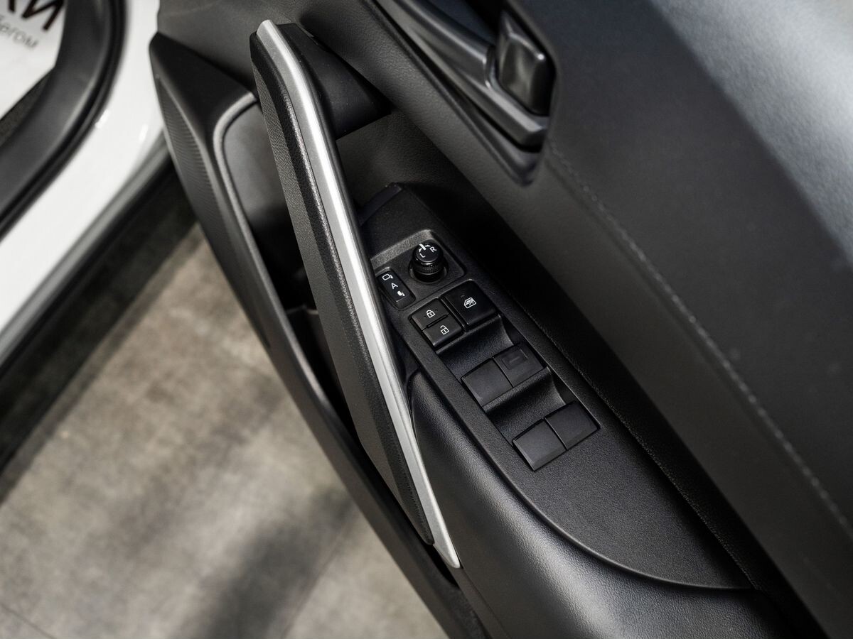 Toyota Corolla Cross 2021 - фото автомобиля