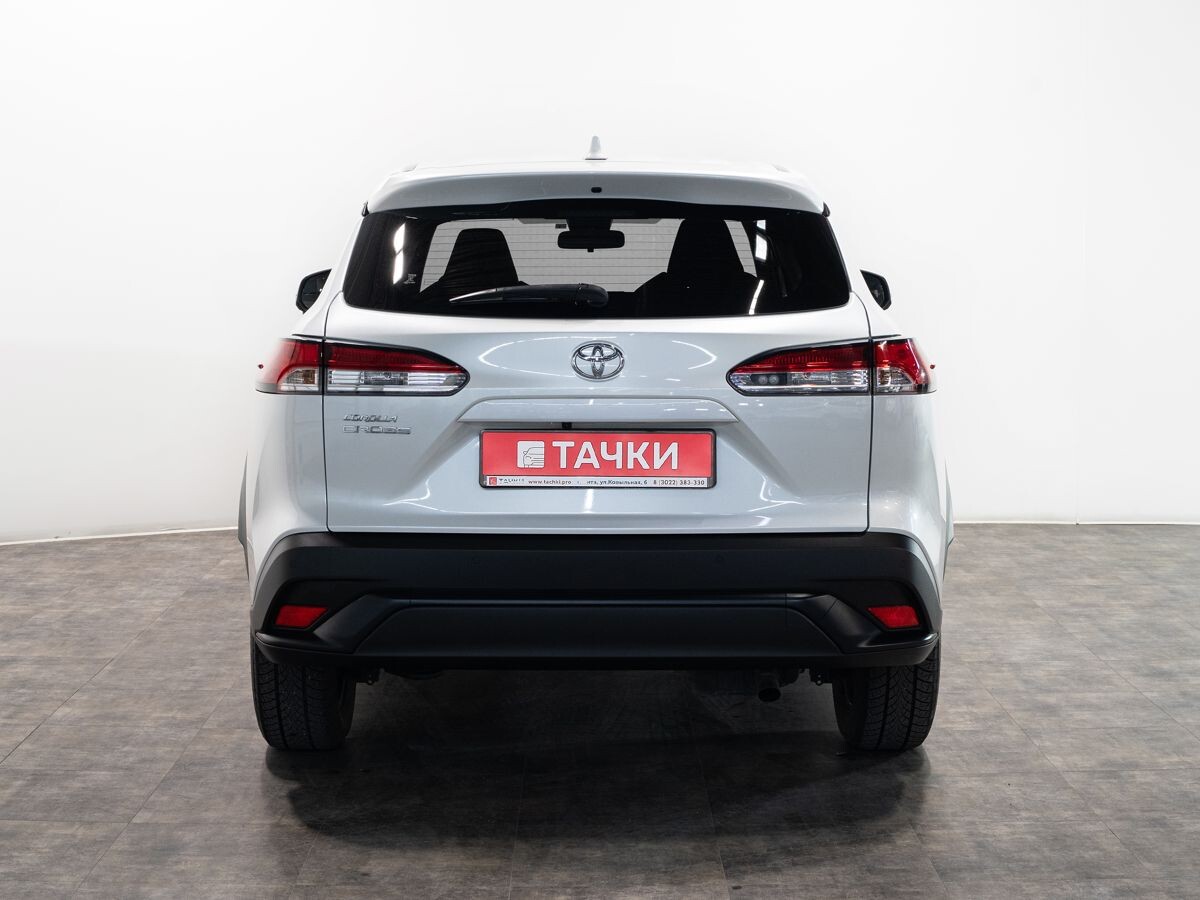 Toyota Corolla Cross 2021 - фото автомобиля