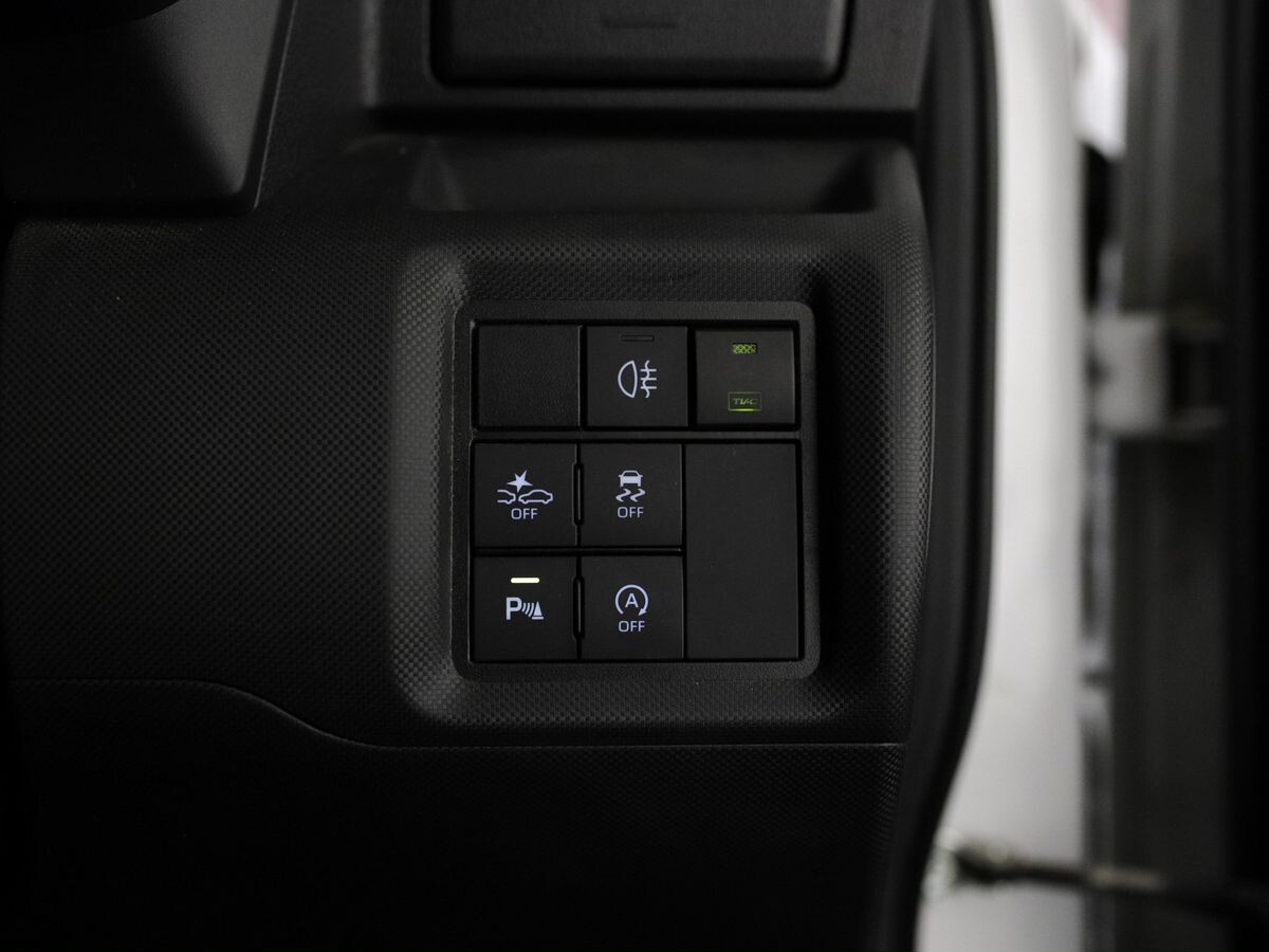 Daihatsu Rocky 2021 - фото автомобиля