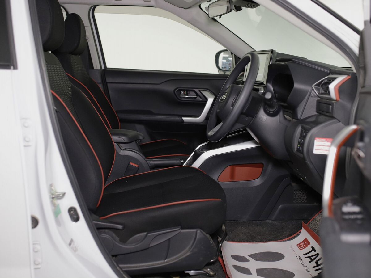 Daihatsu Rocky 2021 - фото автомобиля