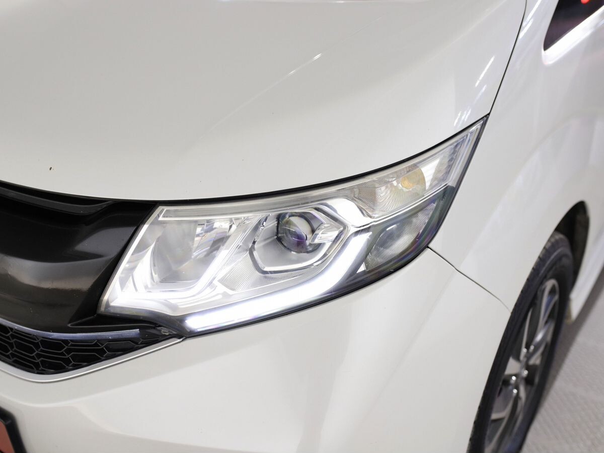 Honda Stepwgn 2016 - фото автомобиля