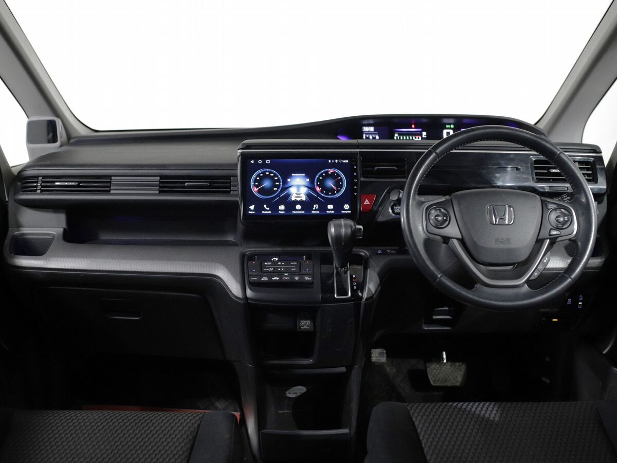 Honda Stepwgn 2016 - фото автомобиля