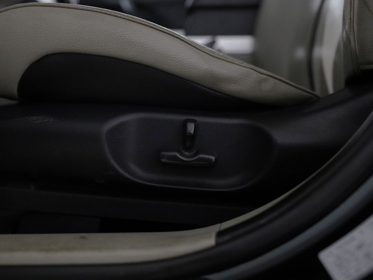 Mazda CX-7 2008 - фото автомобиля