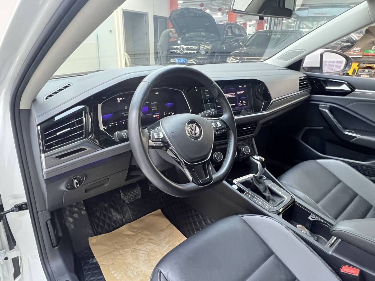 Volkswagen Sagitar L 2021 - фото автомобиля