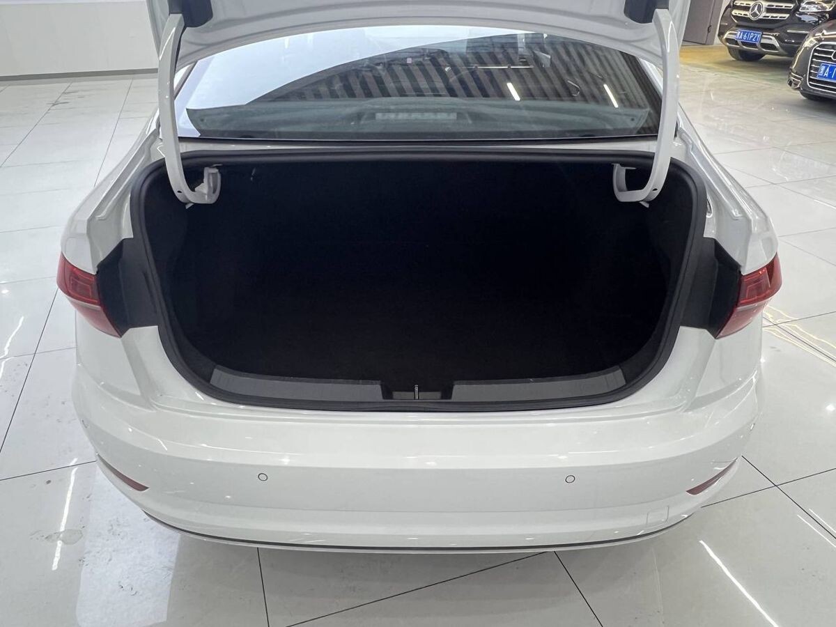 Volkswagen Sagitar L 2021 - фото автомобиля