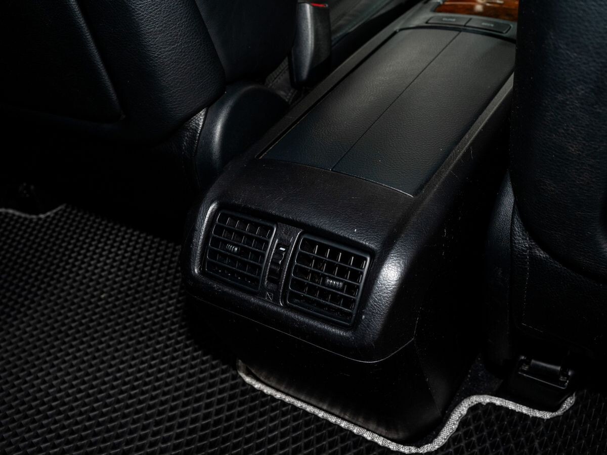 Toyota Harrier 2005 - фото автомобиля