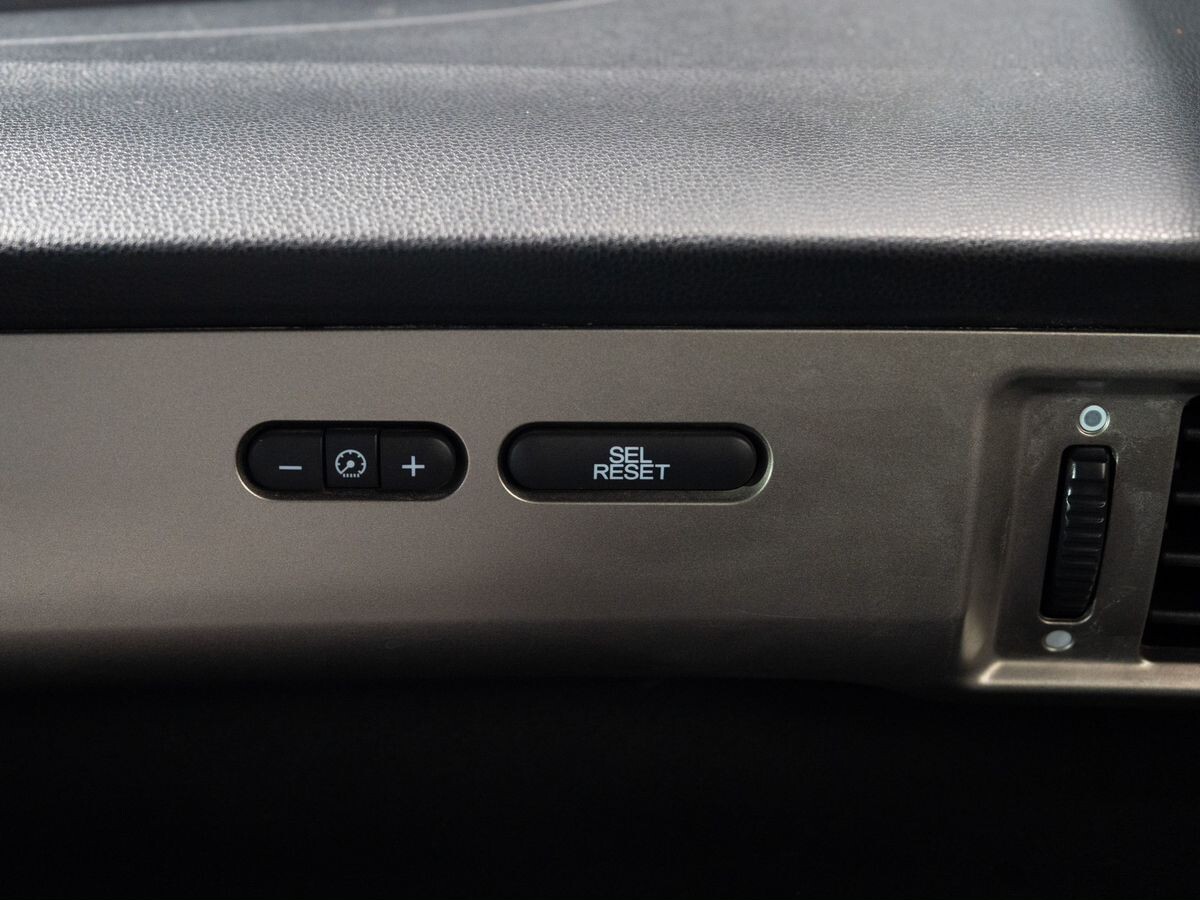 Honda Freed Spike 2010 - фото автомобиля