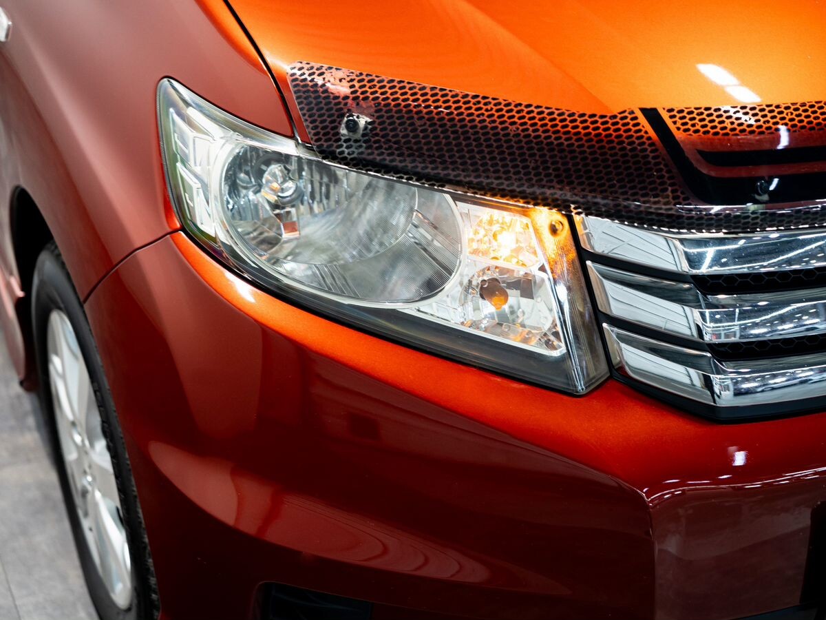 Honda Freed Spike 2010 - фото автомобиля