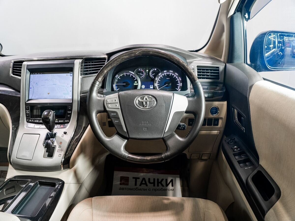 Toyota Alphard 2012 - фото автомобиля