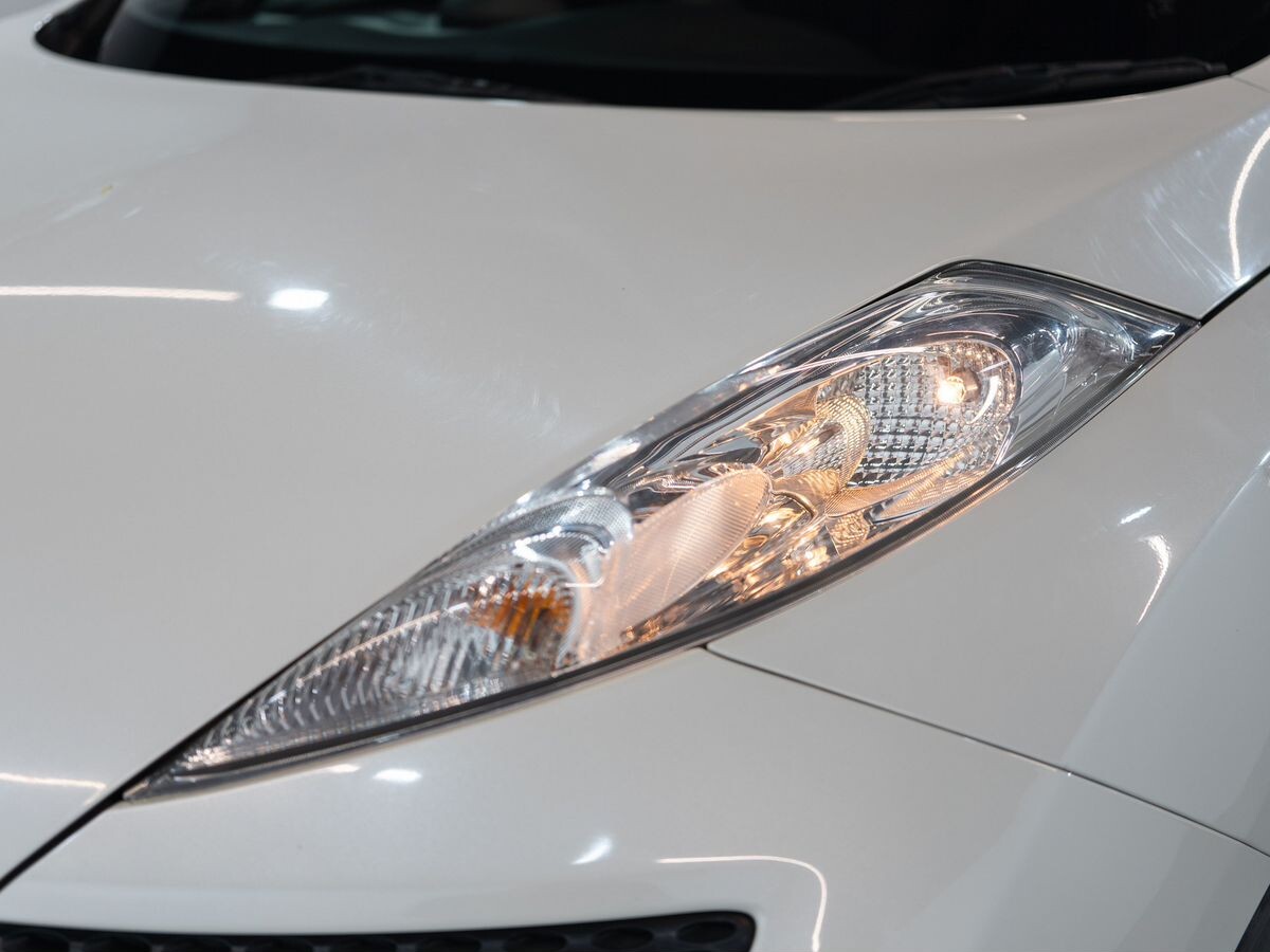 Nissan Juke 2012 - фото автомобиля