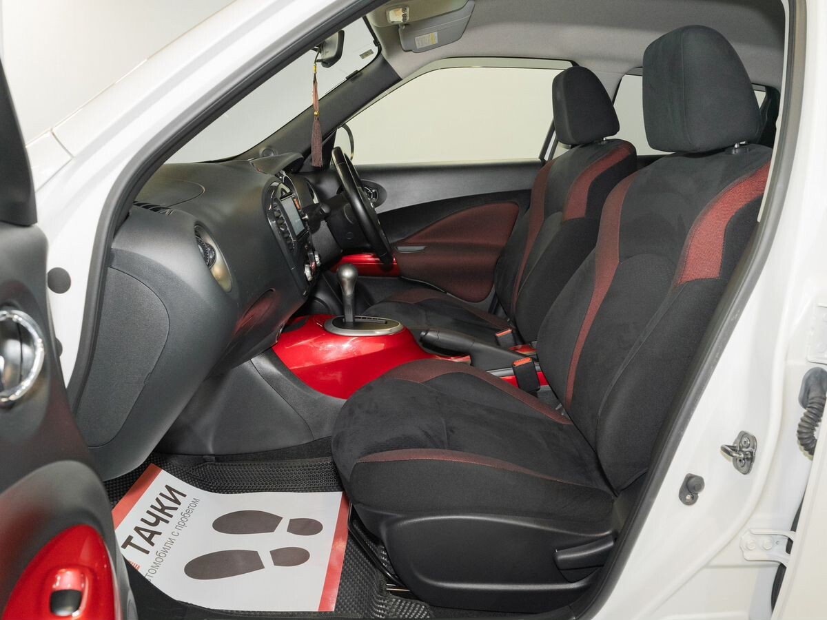 Nissan Juke 2012 - фото автомобиля