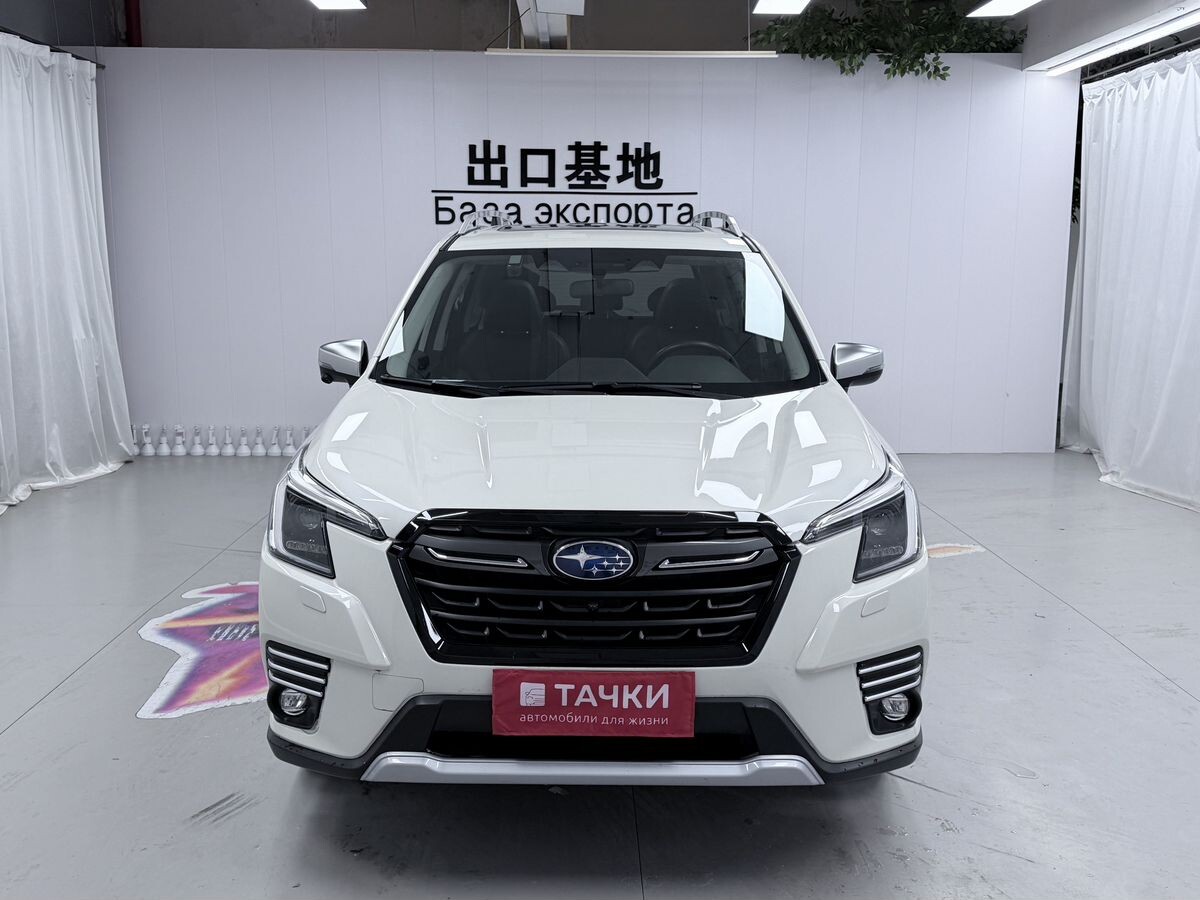 Subaru Forester 2022 - фото автомобиля