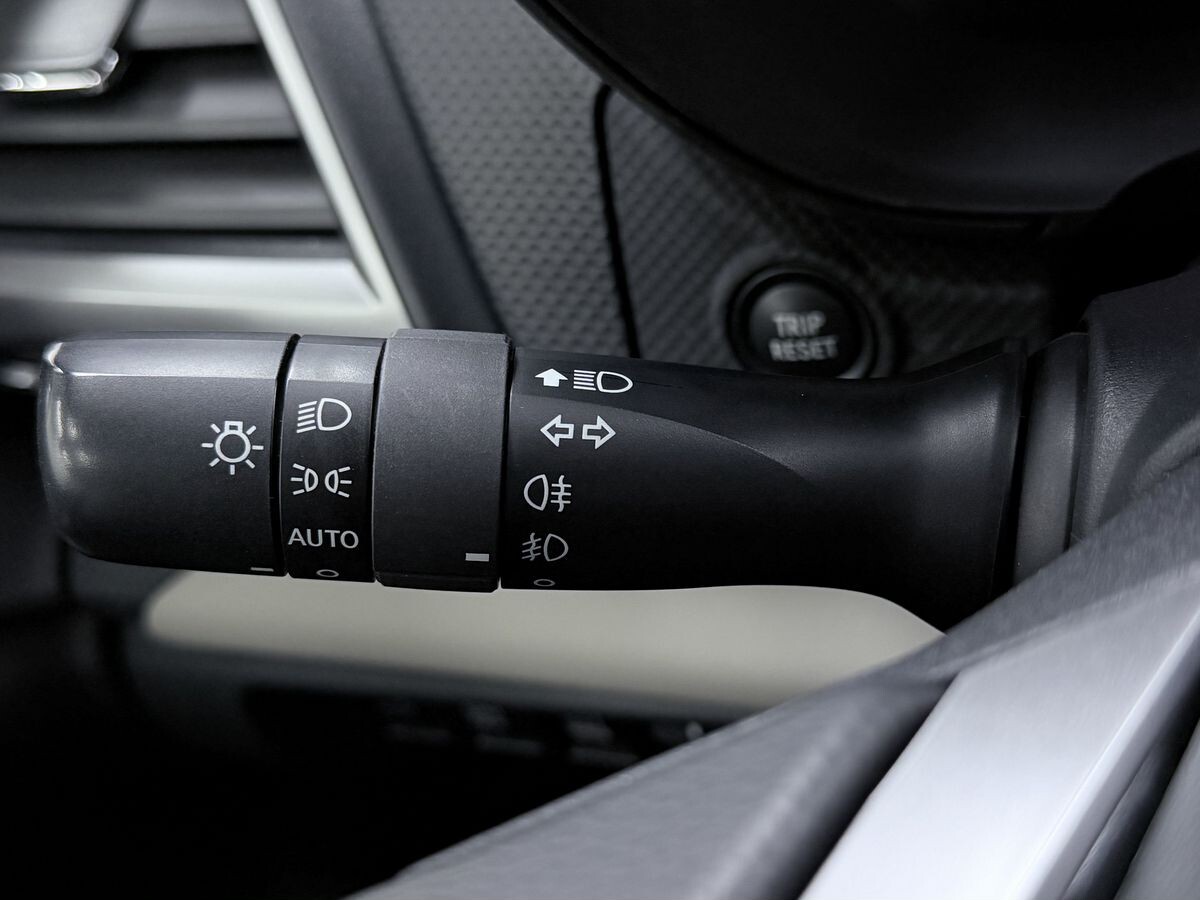 Subaru Forester 2022 - фото автомобиля